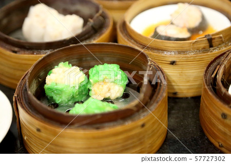 Food Food 57727302