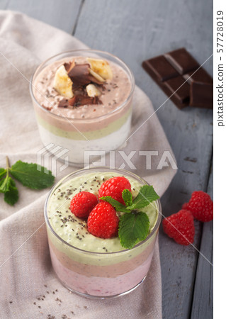 Chia seed pudding with three flavors, cocoa, 57728019