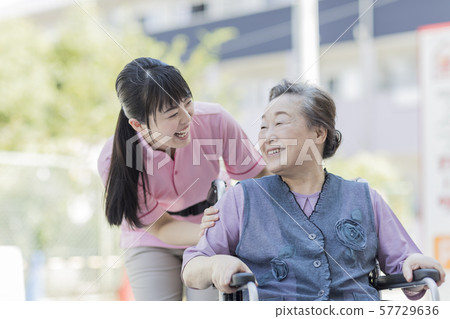 Senior female caregiver 57729636