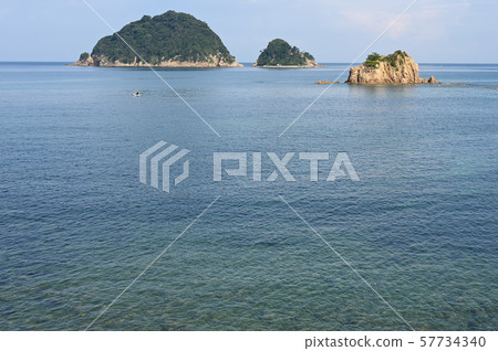 Blue summer sea 57734340