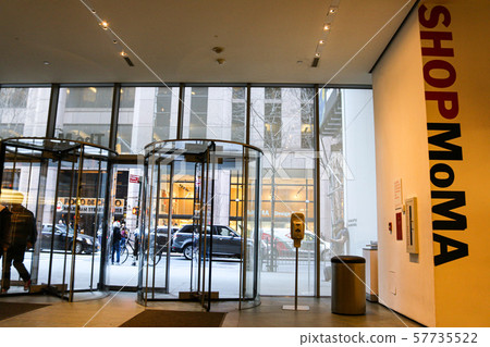 Museum of Modern Art -MoMA- 57735522