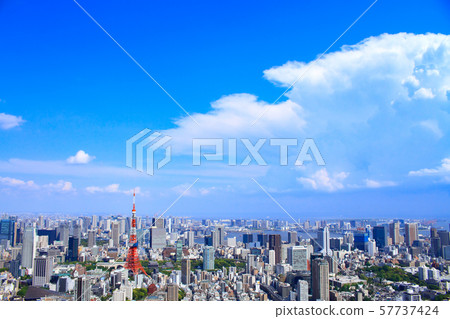 東京鐵塔周圍的一個場景，東京 57737424