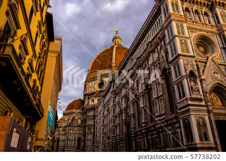 Florence Duomo 57738202