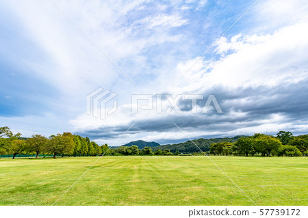 秋園廣場 57739172