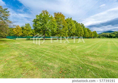 秋園廣場 57739191