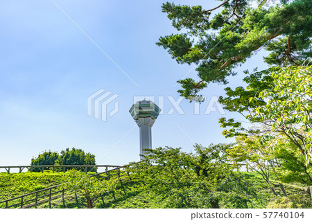 從五棱郭看北海道函館特殊歷史遺跡五棱郭塔的夏天 從五棱郭看北海道函館特殊歷史遺跡五棱郭塔的夏天 57740104