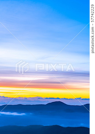 Norikura Kogen Morning glow [Nagano Prefecture] 57742229