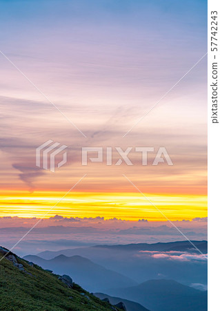 Norikura Kogen Morning glow [Nagano Prefecture] 57742243