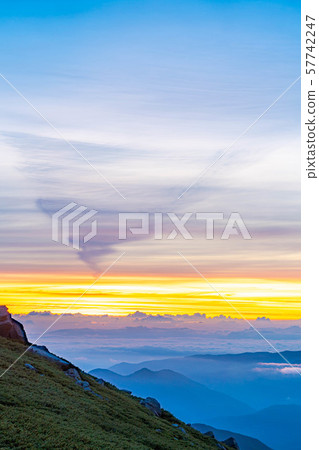 Norikura Kogen Morning glow [Nagano Prefecture] 57742247