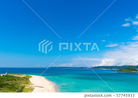 View from Tsunoshima Ohashi Bridge in summer [Yamaguchi Prefecture] 57745933