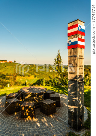 Glanz, Austria Border between Austria and Slovenia, scenery vineyard along the south Styrian vine Glanz, Austria Border between Austria and Slovenia, scenery vineyard along the south Styrian vine 57747714