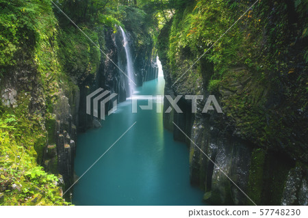 Takachiho Hoshi genuine waterfall 57748230