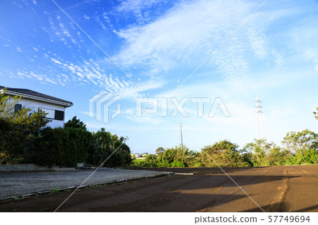 Field (autumn) 57749694