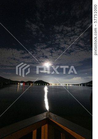 福岡縣I島市的夜景 福岡縣I島市的夜景 57751000