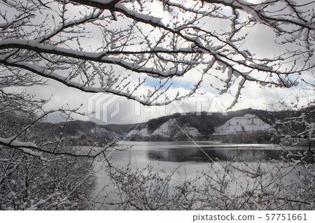 Ichigo Dam Snowscape 57751661