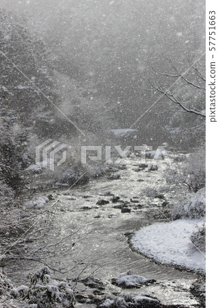 Snowy landscape 57751663