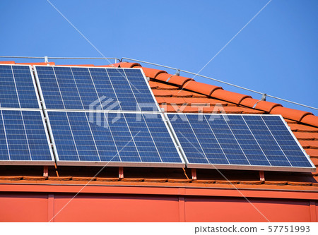 Solar panels on the roof of a building 57751993