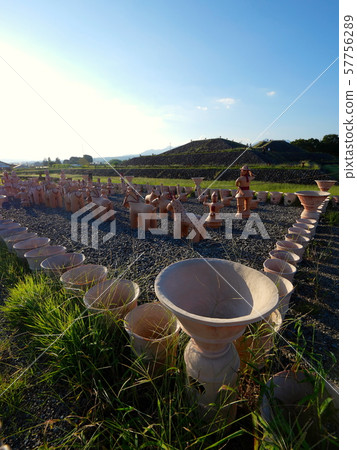 Yahatsuka Tumulus (Howatada Tumulus) Takasaki 57756289