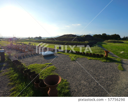 Yahatsuka Tumulus (Howatada Tumulus) Takasaki Yahatsuka Tumulus (Howatada Tumulus) Takasaki 57756298