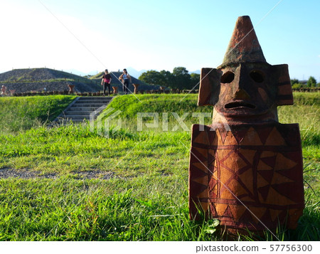Yahatsuka Tumulus (Howatada Tumulus) Takasaki 57756300