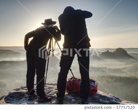 Two photographers discuss and share my Two photographers discuss and share my 57757520