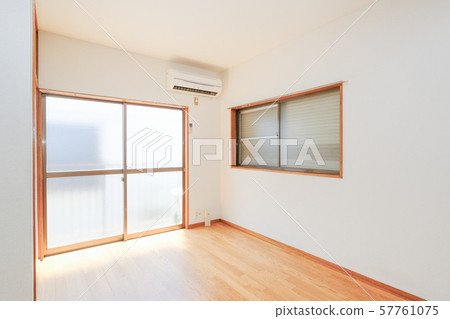 轉移前後的空房間 57761075