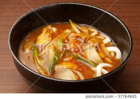 Curry udon  57764685