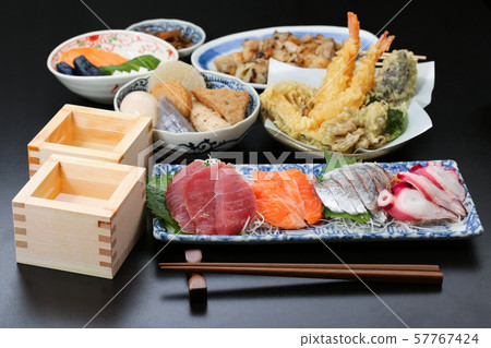Japanese sake and Japanese cuisine_Izakaya cuisine Japanese sake and Japanese cuisine_Izakaya cuisine 57767424