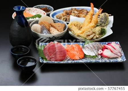 日本酒和日本料理_居酒屋美食 57767455