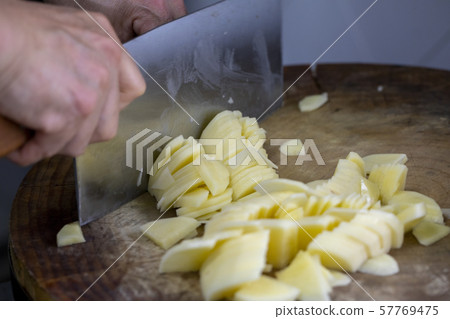 Cut potatoes, sticks, potatoes, clams, sticks, clams, Cut potatoes, potato 57769475