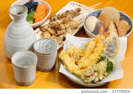 Japanese sake and Japanese cuisine_Izakaya cuisine Japanese sake and Japanese cuisine_Izakaya cuisine 57770044