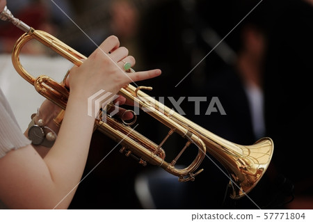 Concert 1 57771804