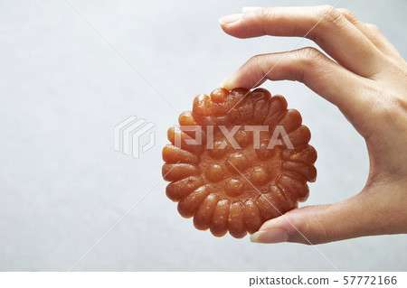 Medicinal confectionery Medicinal confectionery 57772166