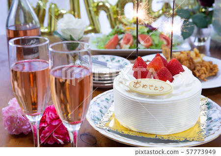 生日派對煙花蛋糕 57773949