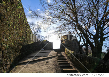 Sakuranooka Castle Ruins 57775559