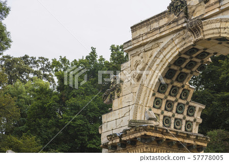 Austria, Vienna, Schonbrunn Palace, ruins of Rome Austria, Vienna, Schonbrunn Palace, ruins of Rome 57778005