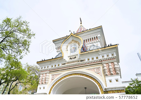 Nikolai II Arc de Triomphe Vladivostok 57778652