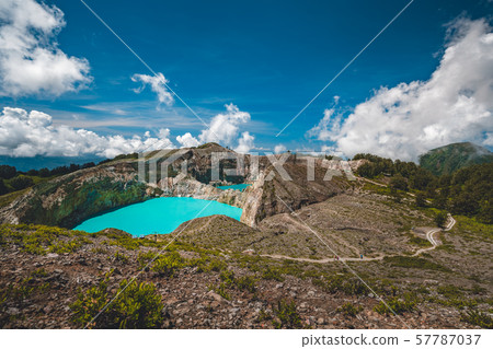 kelimutu crater lakes enchanted place indonesia 57787037