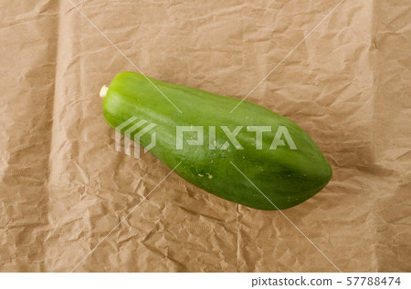 papaya papaya 57788474