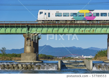 [中央線E257系列多摩川] 57789553