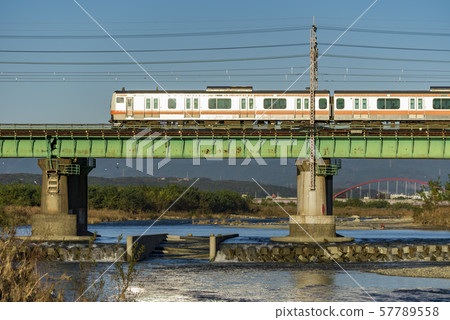 [Chuo Line E233 series Tamagawa] 57789558