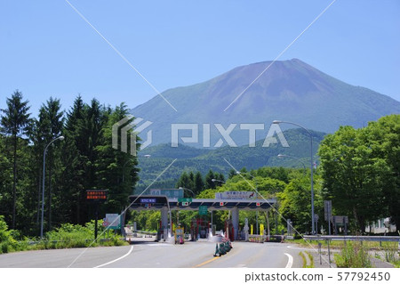 東北高速公路西橫國際 東北高速公路西橫國際 57792450