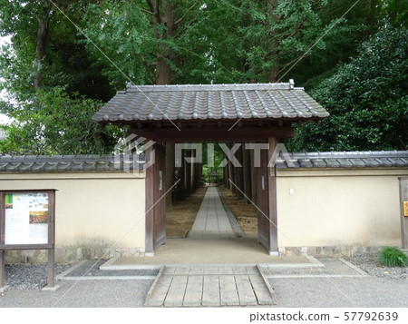 Main gate of Otakuro Park 57792639