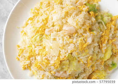 炒飯用蝦和萵苣 57795039