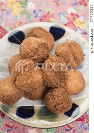 Sata Andagi 57795532