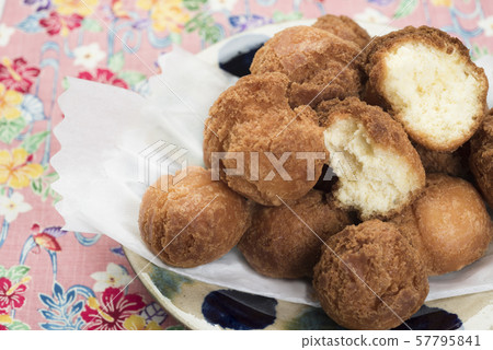 Sata Andagi 57795841