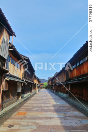 [石川縣]東茶屋地區（金澤）在晴朗的天空下 57796316