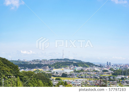 Cityscape seen from the suburbs 57797283