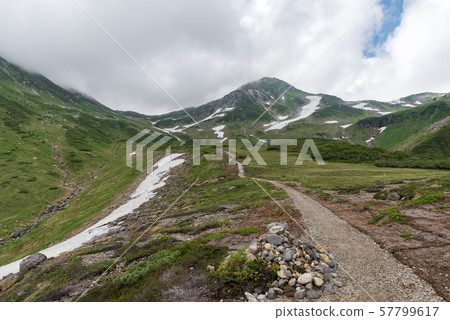 Ichinoshikoshi mountain trail from Raitorisawa Campsite (Mother Koizaka Route) 57799617