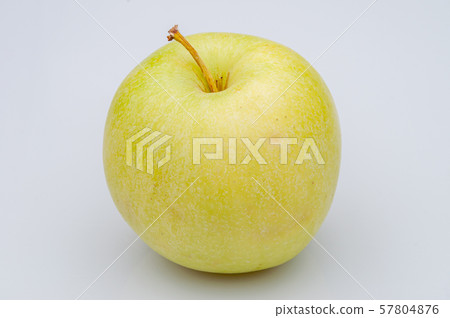 Green apple, isolated on white background 57804876